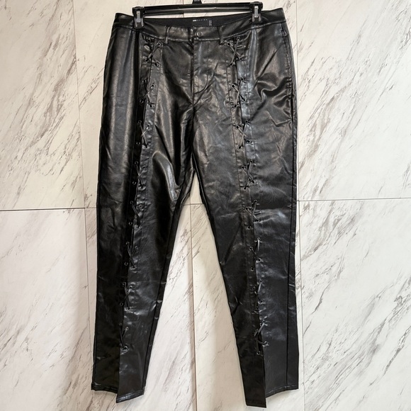 ASOS Slim Vegan Leather Front Lace Up Black Pants SZ 36x32 - Picture 2 of 7